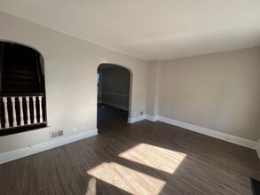 Building Photo - 515 S Bishopthorpe St