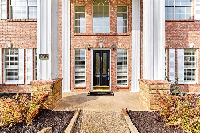 Building Photo - 2517 Rosehill Ln