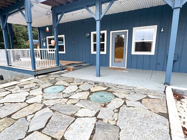 Foto del edificio - 2-Bed 2 bath Gig Harbor Retreat w/ Sauna & Beach Access