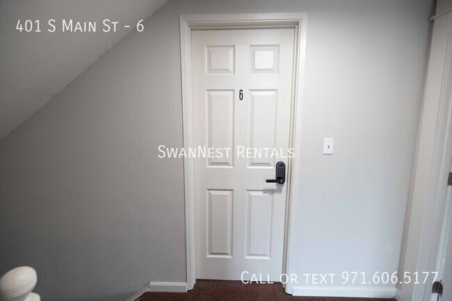 Foto del edificio - 401 S Main St