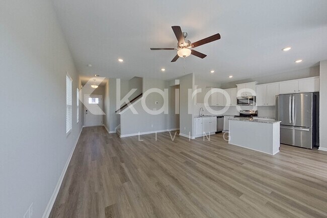 Foto del edificio - 874 Silent Barge Cv