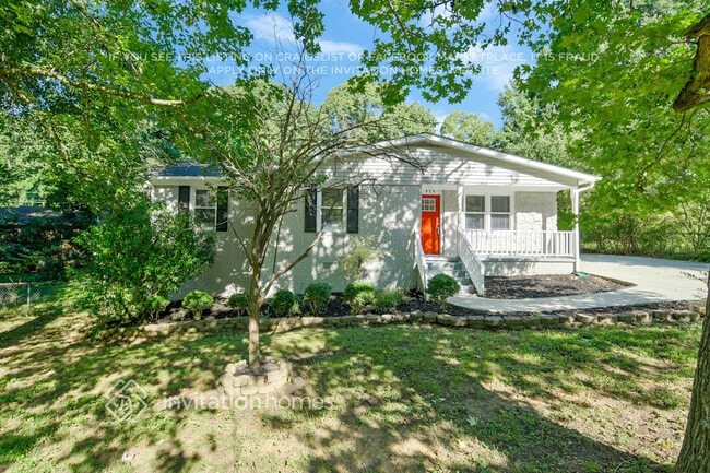 Building Photo - 1424 Sherwood Dr
