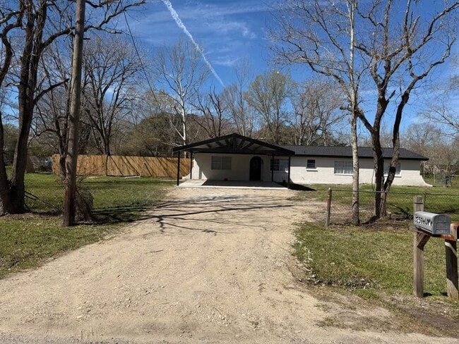 Building Photo - 3259 Huff Dr