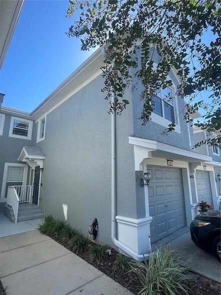 Building Photo - 4401 SW 52nd Cir