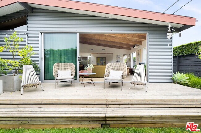 Building Photo - 2432 Clark Ave