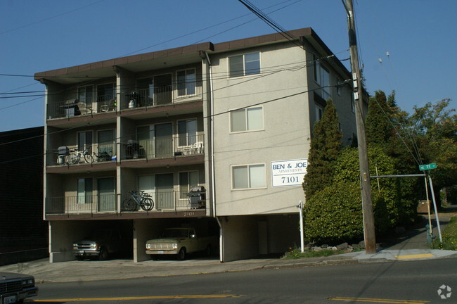  - Greenlake Arms