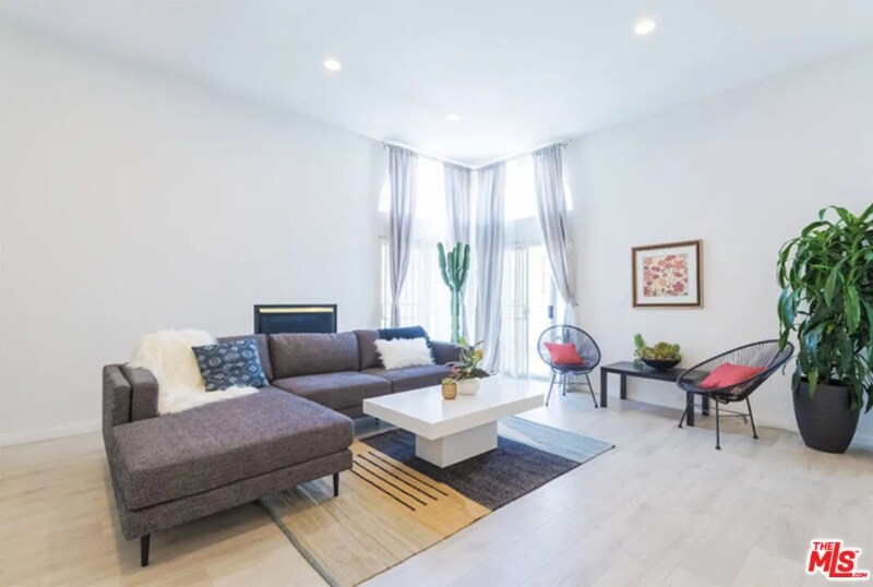Foto principal - 4823 Elmwood Ave
