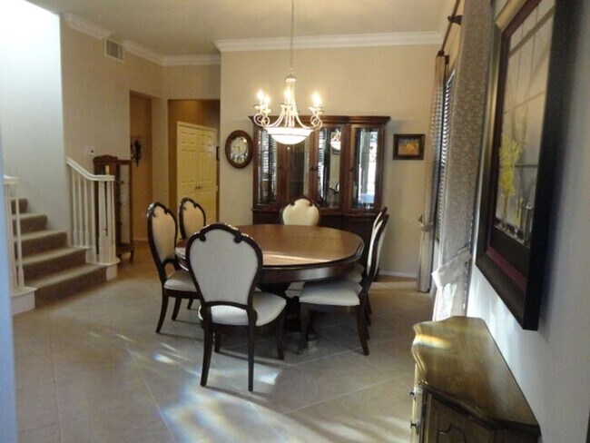 Foto del edificio - Luxurious 2 + 2.5 Belcaro 2392 SQFT Retire...