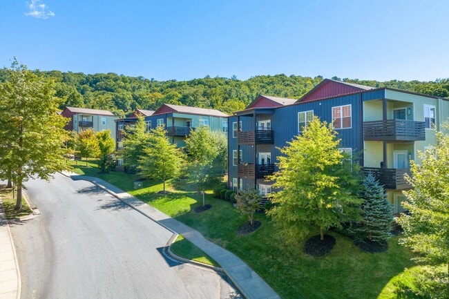 Building Photo - Skyloft Apartments