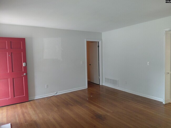Foto del edificio - 224 Hickory Ridge Dr