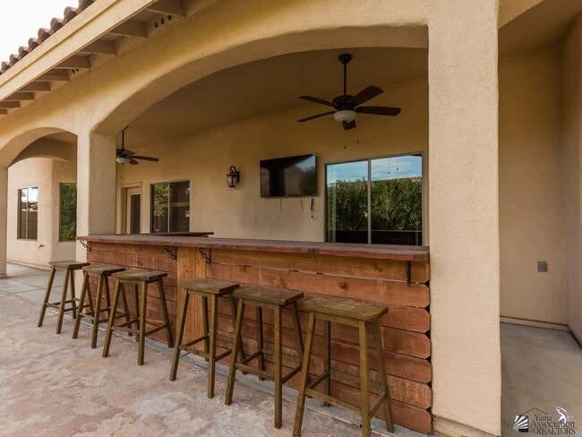 Building Photo - 10392 E 39th Pl