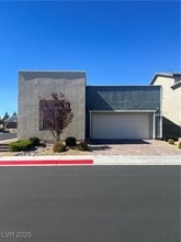 Building Photo - 304 Baxters Bay St
