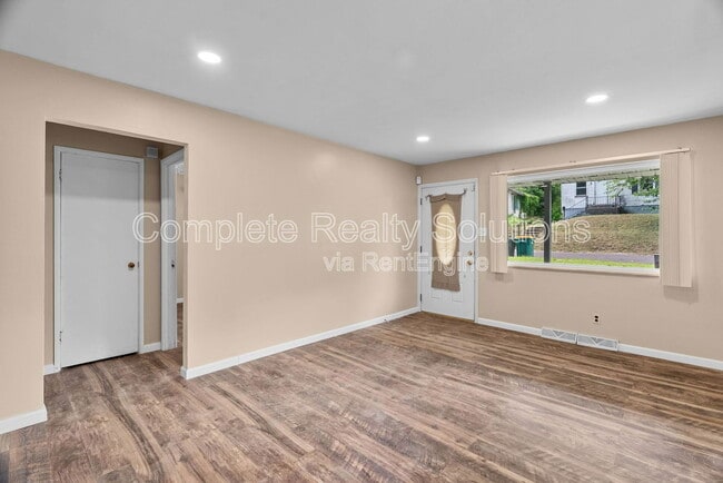 Building Photo - 7219 Harney Ave
