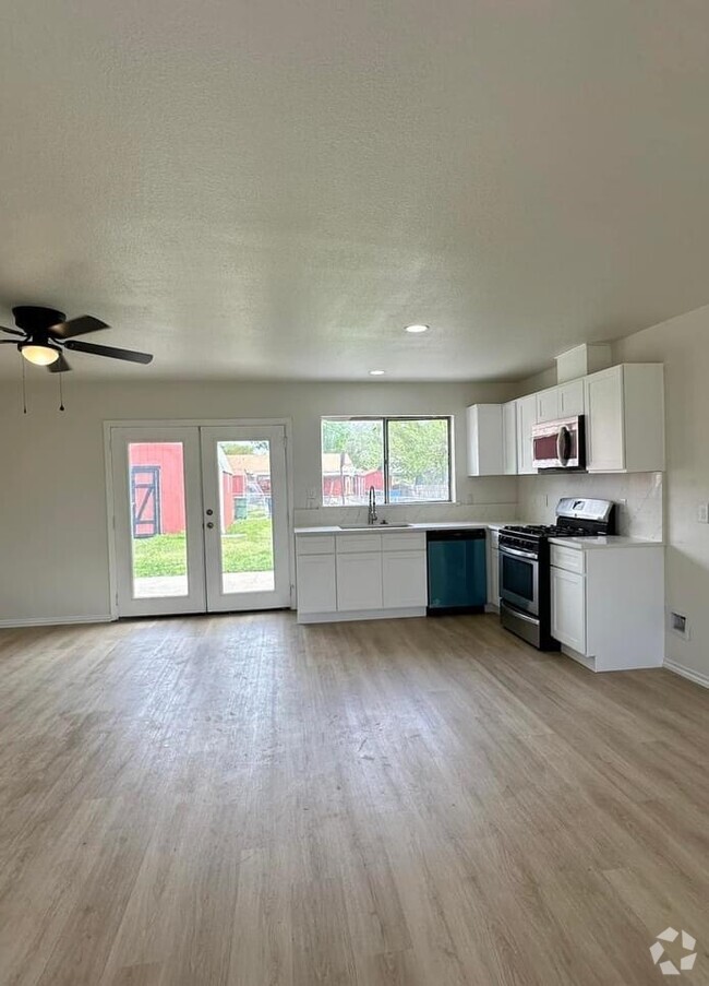 Building Photo - 714 Malibu Dr