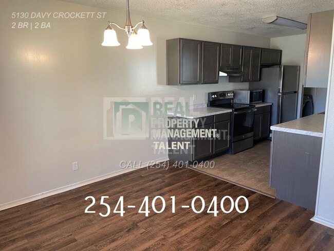 Building Photo - 5130 Davy Crockett
