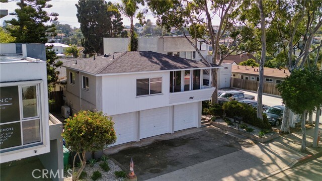 Foto principal - 926 Manhattan Beach Blvd