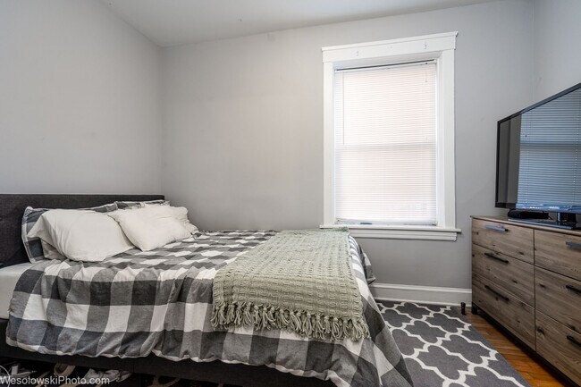 Foto del edificio - 4426 N Whipple St