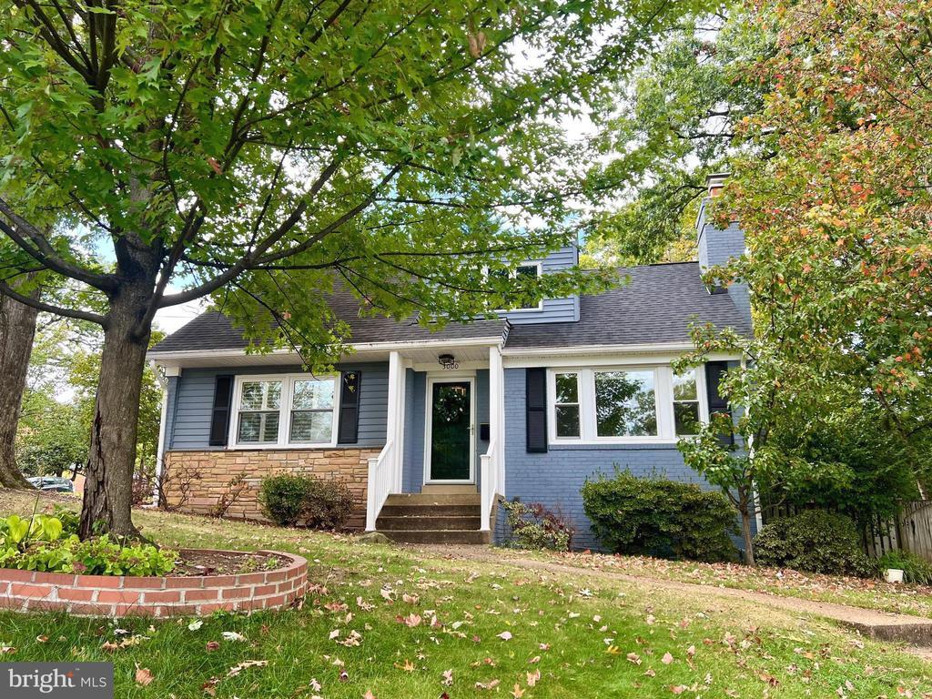 Primary Photo - 3000 Edgehill Dr