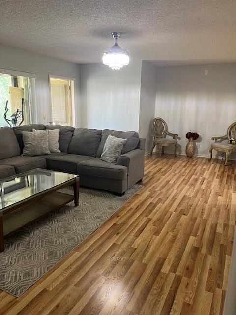 Foto del edificio - 312 Knotty Pine Cir