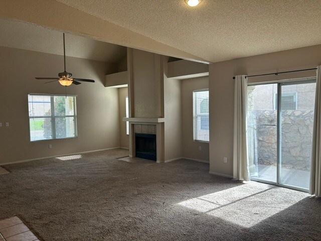 Foto del edificio - 151 N Alto Mesa Dr