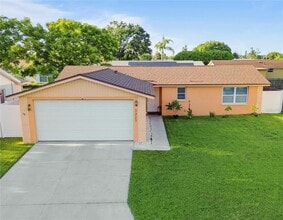 Building Photo - 3327 Garfield Dr