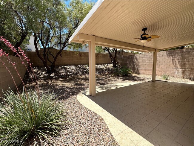 Building Photo - 10651 Lunar Crest Ave
