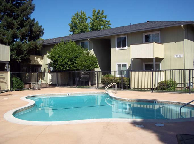 lotus-landing-sacramento-ca-primary-photo.png - Lotus Landing Apartments