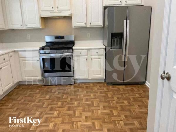 Foto del edificio - 1585 Heatherton Rd