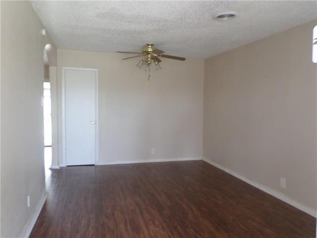 Foto del edificio - 4913 Nancy Ln