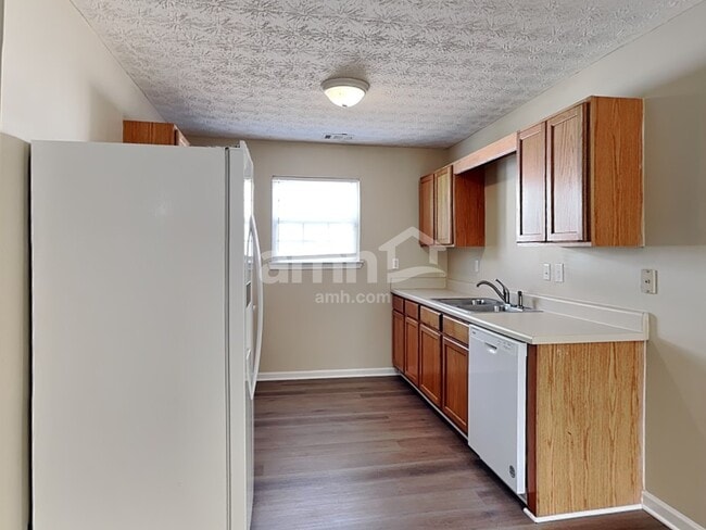 Building Photo - 1522 Cutters Mill Dr