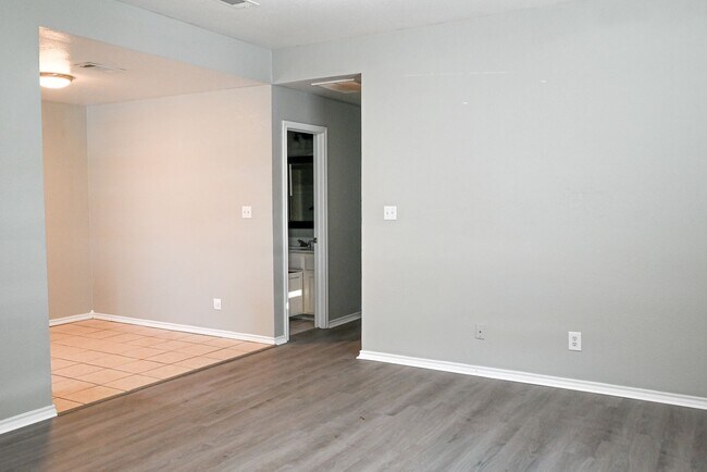 Foto del edificio - Decatur 2 bedroom 2 bath Duplex Available