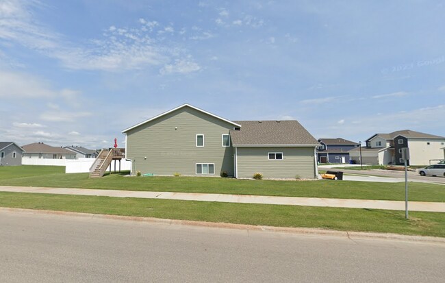 Foto del edificio - 4 Bed 2 Bath Single Family Home