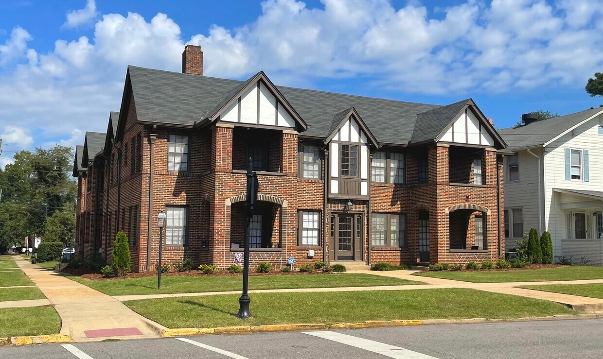 Primary Photo - Penny Lane - 1BR/1BA
