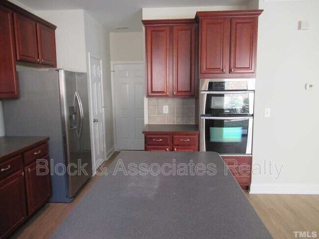 Building Photo - 417 Byrams Ford Dr