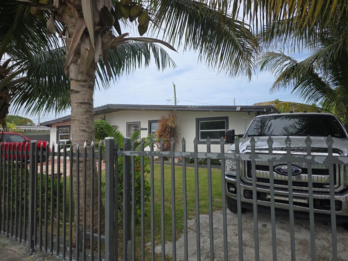 Foto del edificio - 29005 SW 144th Ct