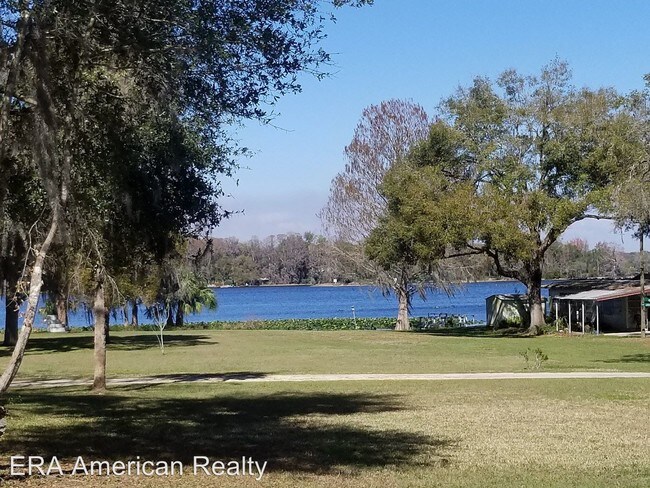 Building Photo - 701 Zephyr St