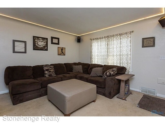 Foto del edificio - 3204 Inverness Ave