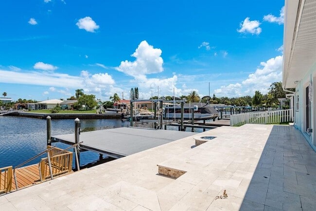 Foto del edificio - 4845 Shell Stream Blvd