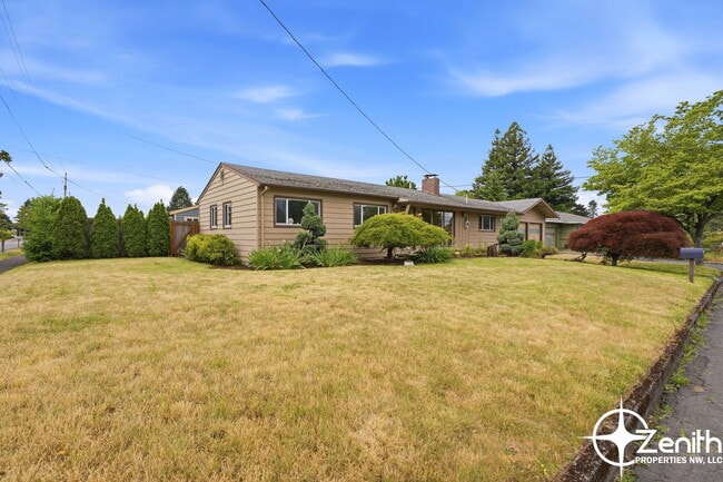 Building Photo - 8317 Chesapeake Dr