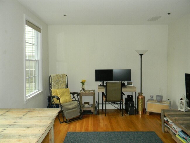 Foto del edificio - 12 Walnut St