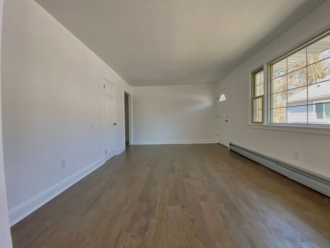 Building Photo - 1115 Locust St
