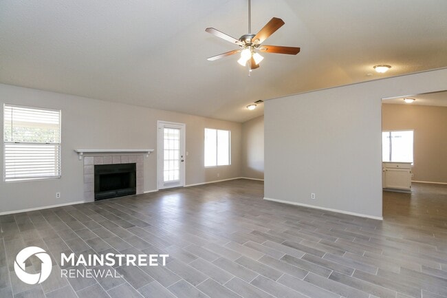 Building Photo - 7913 W Krall St