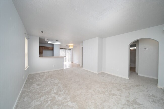 Foto del edificio - 11914 Rolling Stream Dr