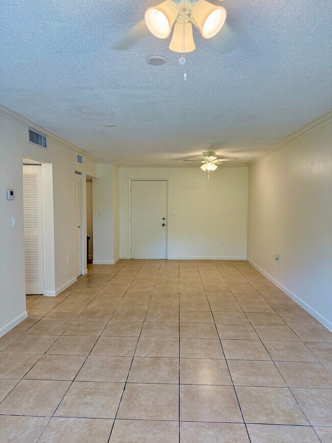 Foto del edificio - 8261 SW 128th St