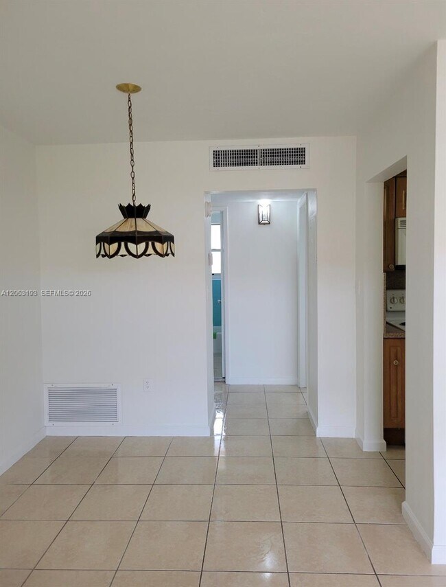 Building Photo - 3881 W Flagler St