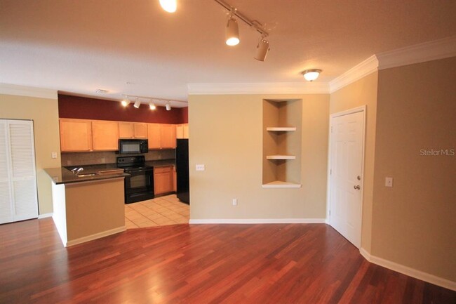 Building Photo - 4207 S Dale Mabry Hwy