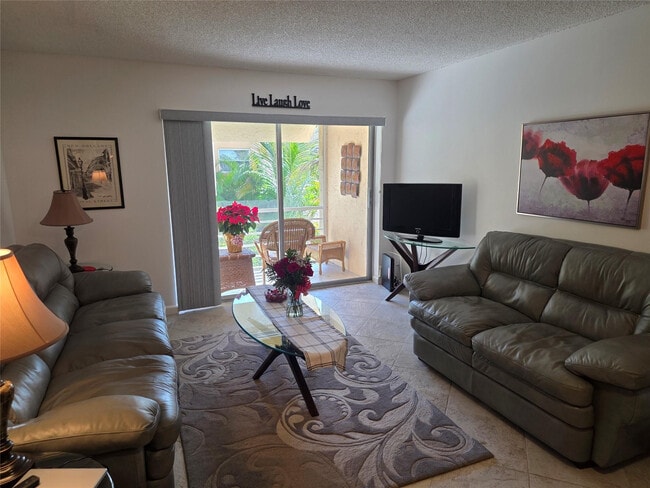 Foto del edificio - 959 SE 2nd Ave