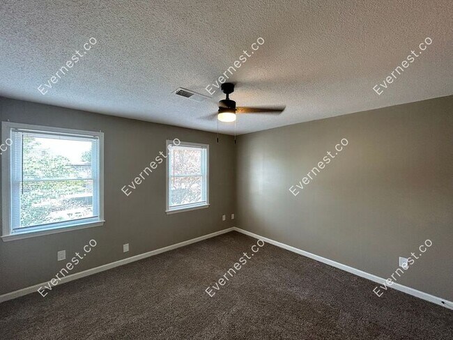 Building Photo - 4795 Winchester Rd