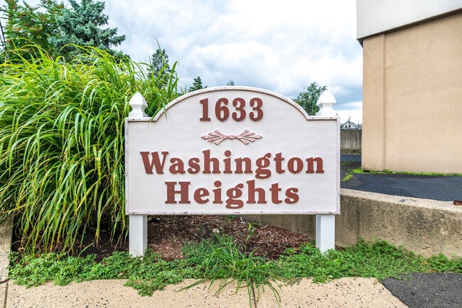 Building Photo - 1633 Washington Blvd