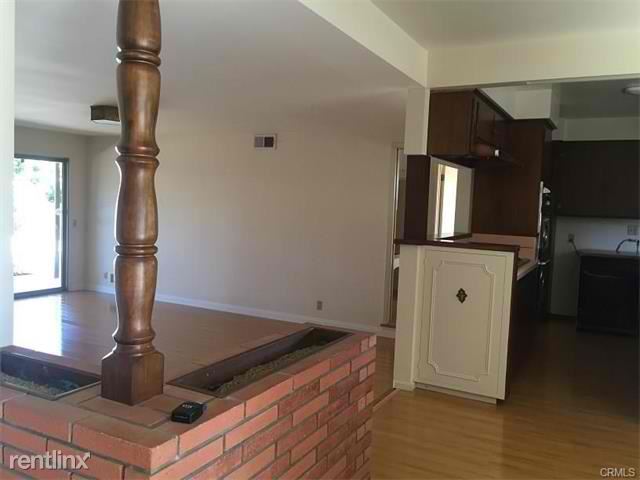 Foto del edificio - 2209 E California Blvd